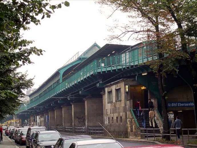 U-Bahnhof Eberswalder Straße in Berlin