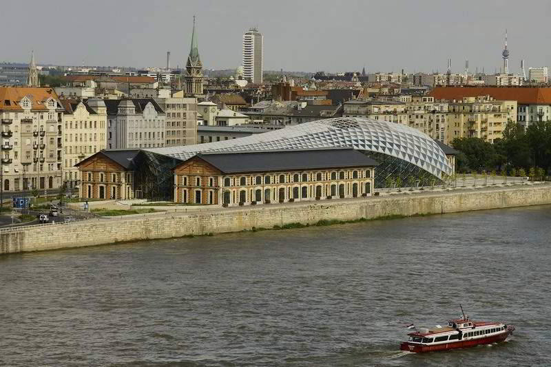 Kulturzentrum im Walfisch in Budapest