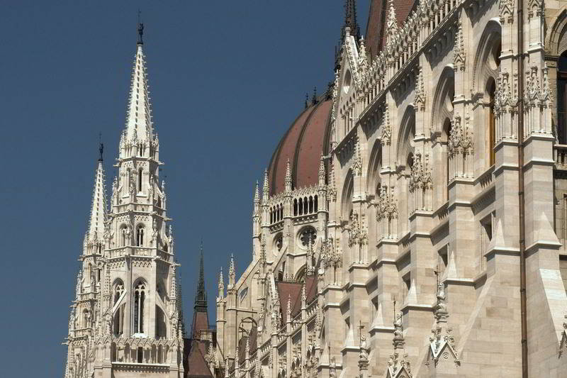 Neugotik am Parlament in Budapest