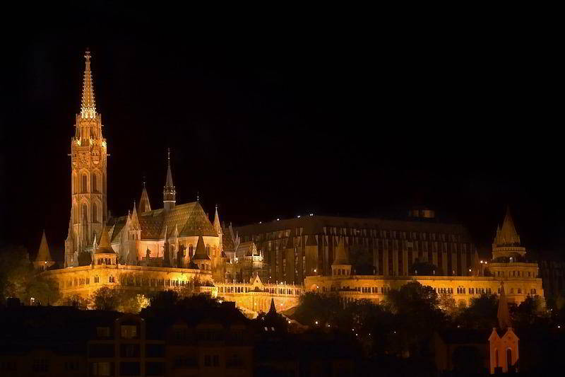 Budapest - Fischerbastei bei Nacht