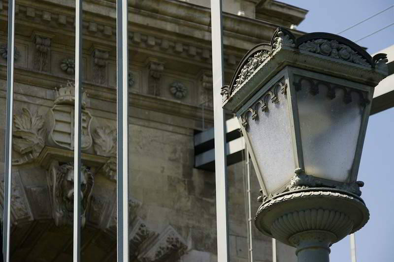 Straßenlaterne auf der Kettenbrücke Budapest