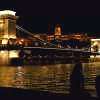 Fotografie: Foto der Kettenbrücke in Budapest bei Nacht
