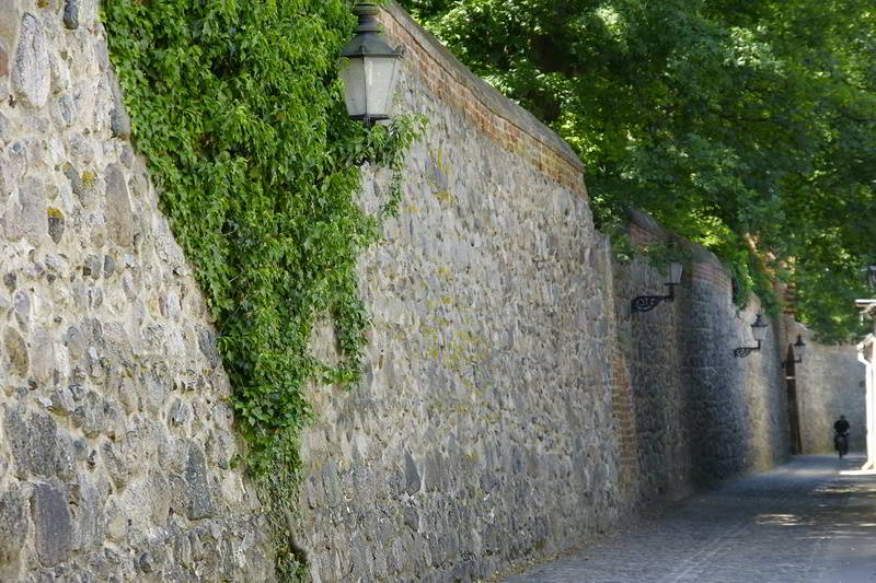 Feldsteinmauer in Neubrandenburg