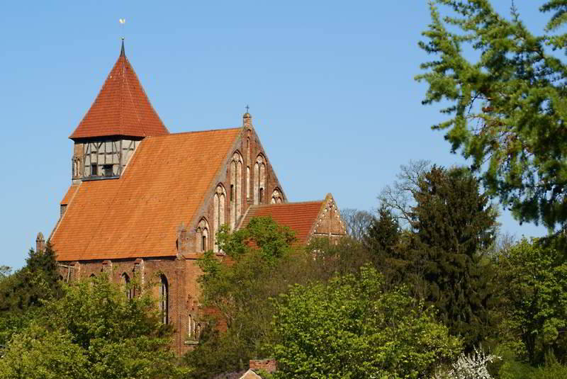 Brandshagen bei Stralsund - Dorfkirche 