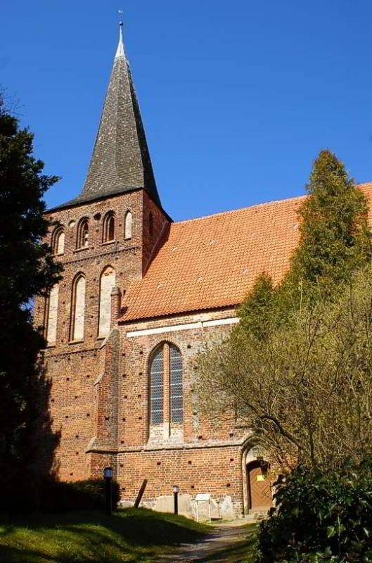 Kirche in Vilmnitz bei Putbus auf Rügen