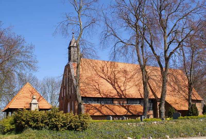 Waase auf der Insel Ummanz - Dorfkirche