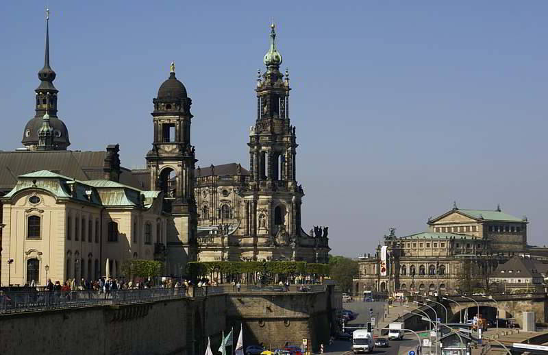 Hofkirche und Semperoper in Dresden
