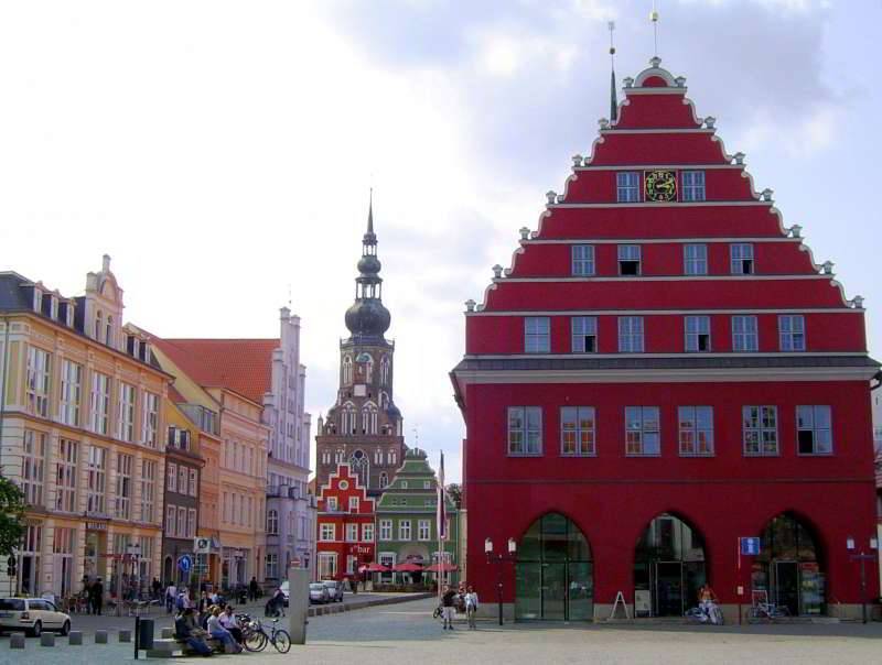 Greifswald - Rathaus und Dom 