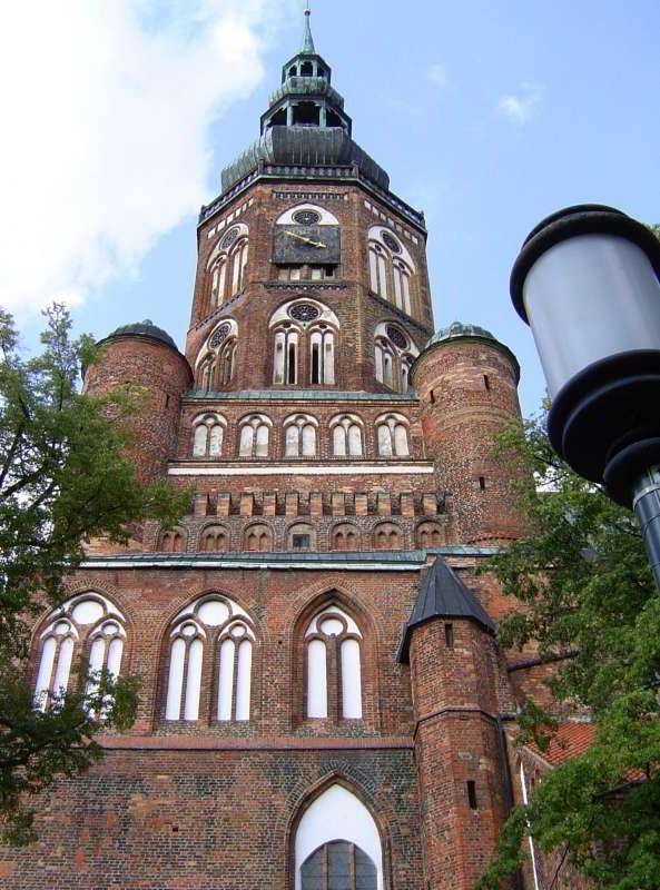 Greifswald - Der Turm des Doms von Süden