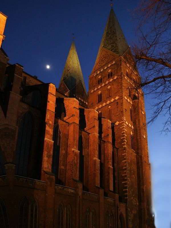 Marienkirche Lübeck bei Nacht