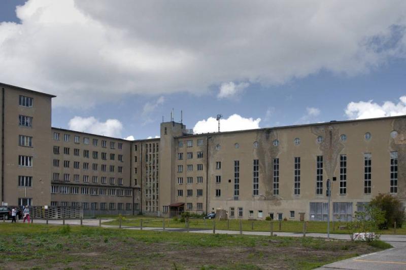 KDF-Bad Prora - Querriegel am Block 3 vor Sanierung