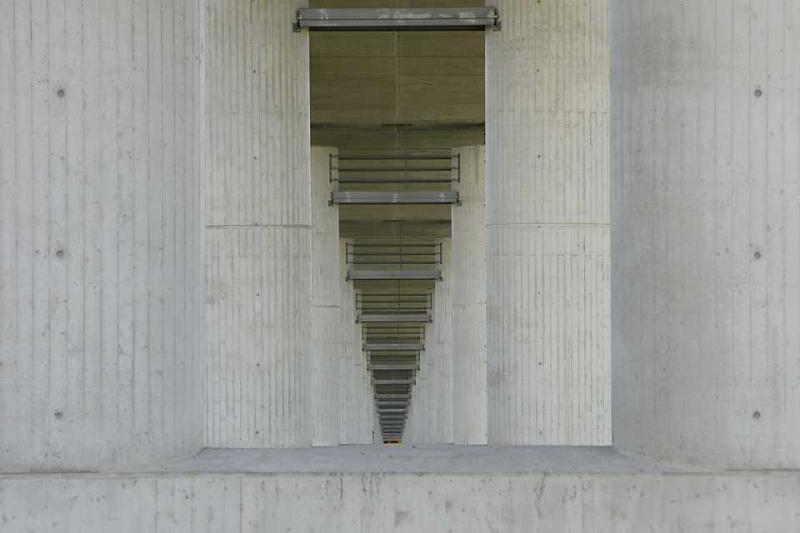 Betonflucht an der Rügenbrücke Stralsund