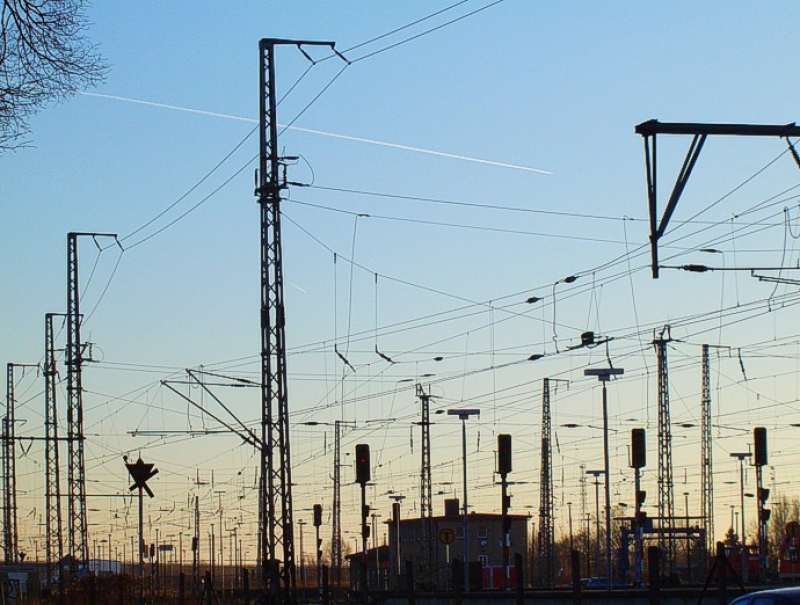 Sonnenuntergang am Bahnhof Stralsund