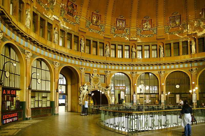 Prag - Cafe im Hauptbahnhof