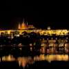 Fotografie: Die Prager Burg - Ansicht über die Moldau bei Nacht