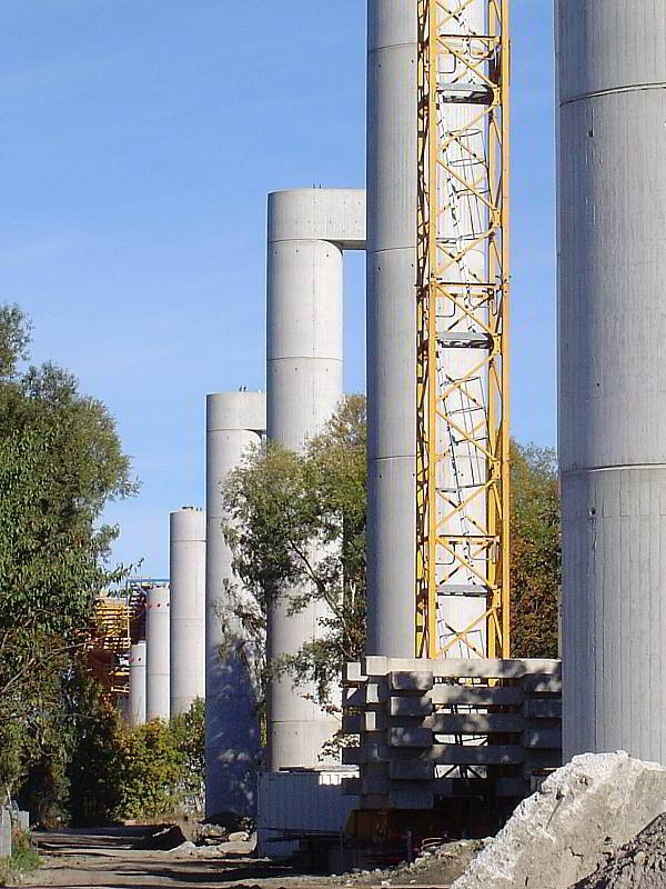 Betonschneise für die Rügenbrücke