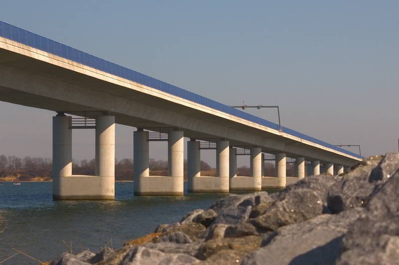 Hauptbrücke nach Rügen