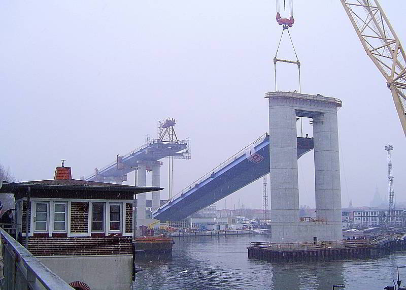 800 Tonnen Stahl für die Rügenbrücke