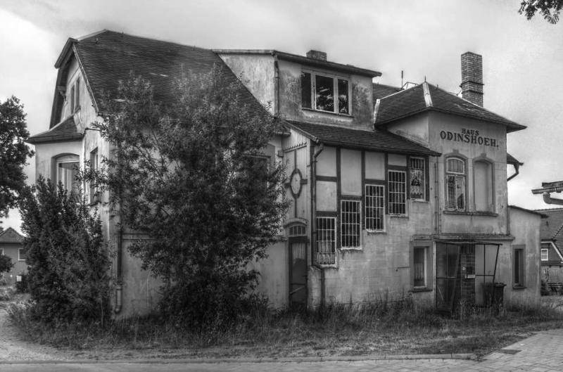 Schlafende Schönheit - alte Villa in Göhren