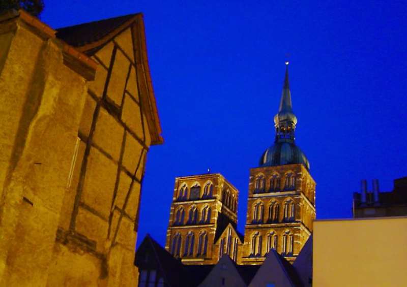 St. Nikolai in Stralsund bei Nacht