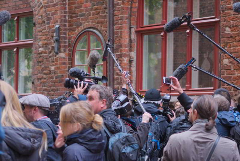 Pressemeute beim Besuch des Französischen Präsidenten in Stralsund