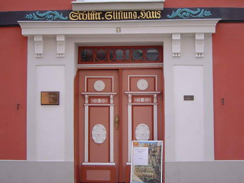 Portal der Schiffercompagnie in Stralsund