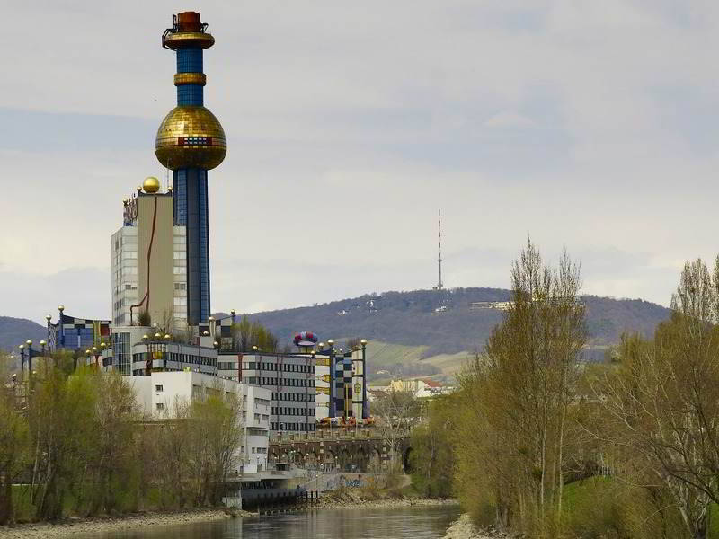 Hundertwasser - Industriearchitektur